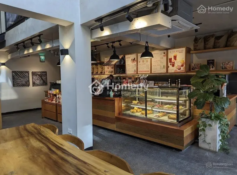 Bán Nhà Mặt Phố Trần Đại Nghĩa , 200M , 8.5M Mặt Tiền , Giá Chỉ 100 Tỷ Dòng Tiền Cao , Kinh Doanh