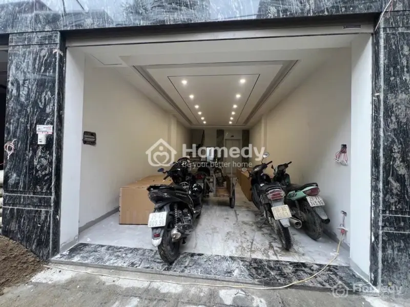 Cơ Hội Đầu Tư Sinh Lời Cực Khủng - Nhà Phố Long Biên Giá Chỉ 14 Tỷ!