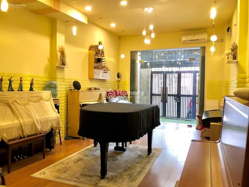 Cho Thuê Mặt Bằng Mặt Tiền Đường Trần Bình Trọng Q5