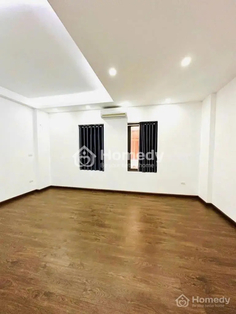 Bán Nàh 32M X5 Tầng Đối Diện Aoen Mail Long Biên