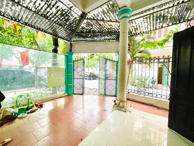Cần Cho Thuê Nhà Mặt Đường Và Mặt Ngõ Tại Khu Vực Cầu Giấy