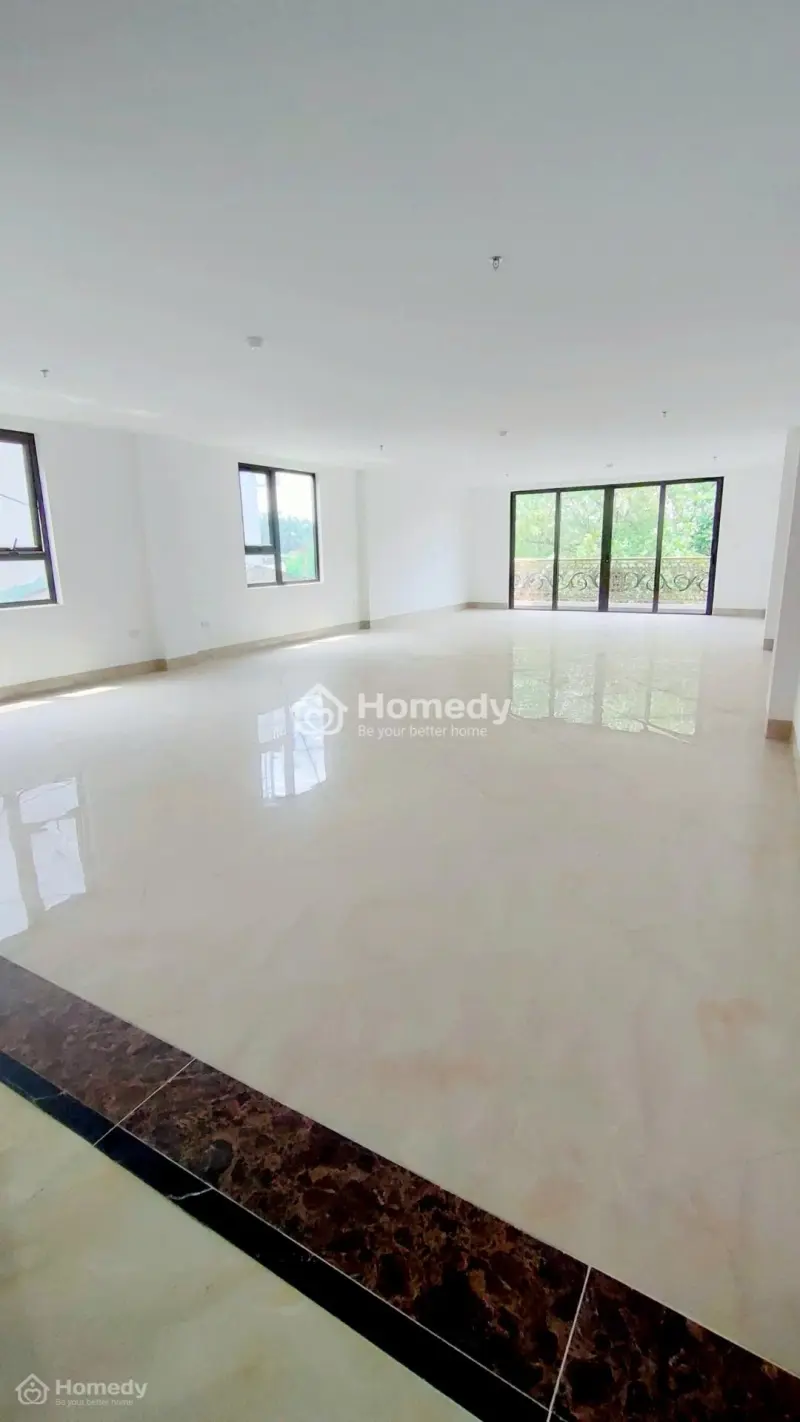 Cho Thuê Nhà Mặt Phố 201 Lĩnh Nam Tầng 3, 140M2 Đẹp, Thang Máy, Kd Sầm Uất. Giá 25Tr/Th