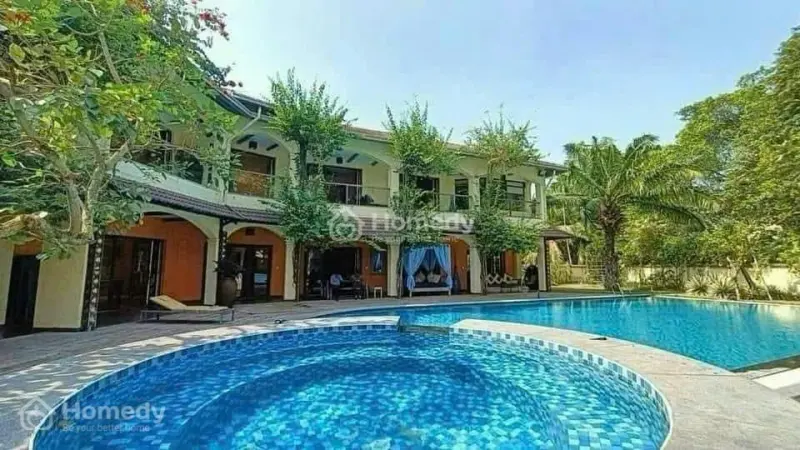 Bán Biệt Thự Cổ Điển Diện Tích Rộng Thuận An, Bd