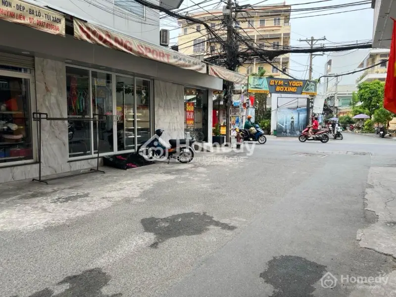 Tầng Trệt Góc 2 Mặt Tiền Ngay Ngã 4 Đường