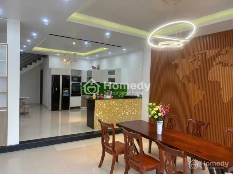 Cần Bán Gấp Nhà Biệt Thự Trung Tâm Thành Phố Quảng Ngãi