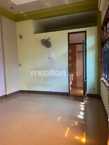 Cho Thuê Nhà Nguyên Căn Góc Đường Hoàng Văn Thụ Và Đường Thành Thái