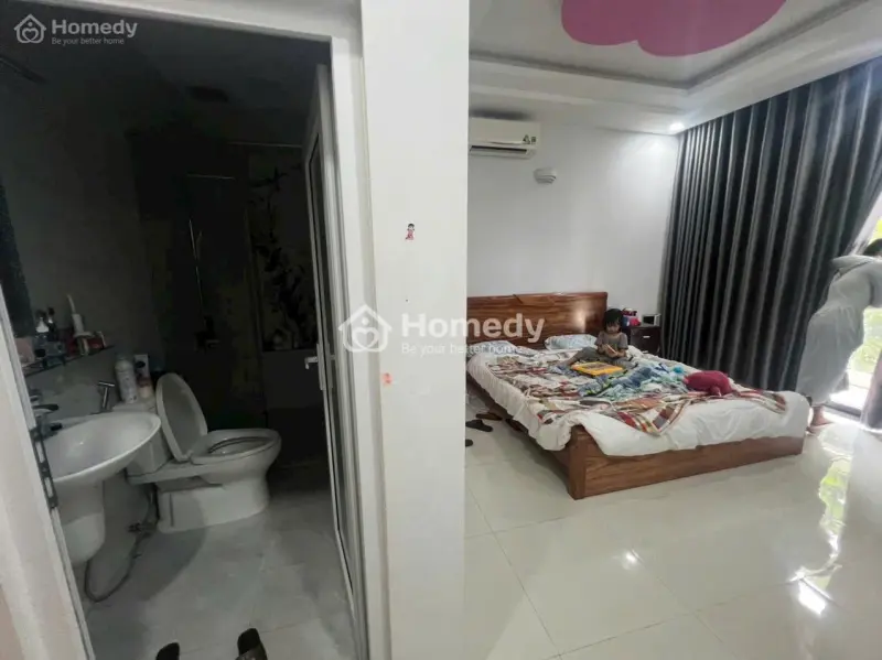 Nhà Đẹp Tân Phú Cần Bán Gấp!!!, Giá Chỉ 5,9, Sổ Riêng, Sát Bên Nhà Ga T3