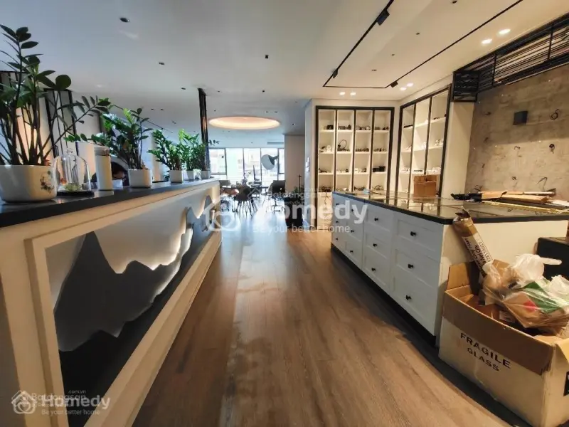 Bán Nhà Mặt Phố Lớn Nguyễn Trãi, Ngã Tư Sở 130M , Giá Chỉ43 Tỷ ,Kinh Doanh Đỉnh Chóp, Rẻ Nhất Khu