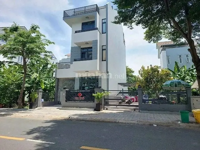 Ra Lô Đất Ngay Trung Tâm Hành Chính Q9 - Giá 30Tr/M2 - Sổ Sẵn