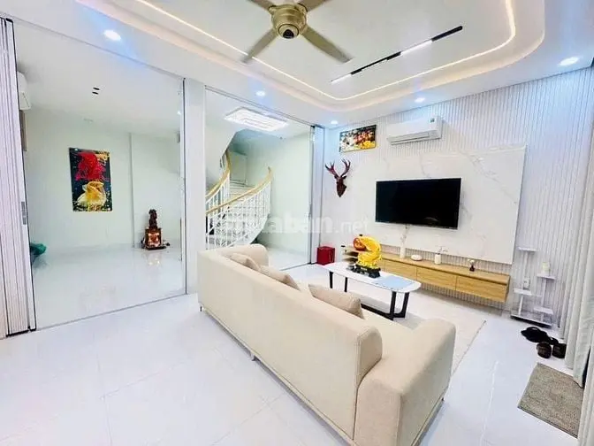 Cho Thuê Nhà Nguyên Căn – Phan Xích Long, Gần Ngã Tư Phú Nhuận