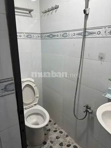Cho Thuê Nhà Hẻm 2.5M (Xm) Bình Tiên, P.8, Q.6 Giá 5.5Tr
