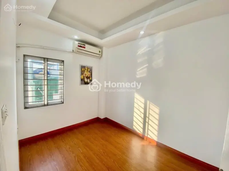 Bán Chung Cư Trần Cung - Hoàng Quốc Việt 33 -50M2 , Full Nội Thất , Thoáng Đẹp .Ô Tô Đỗ 10M
