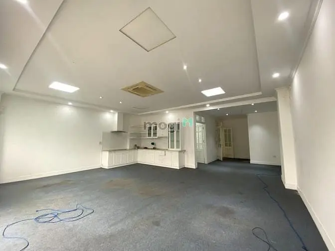 Chính Chủ Cho Thuê Văn Phòng 60M2 - 25M2 Phố Trug Yên 6