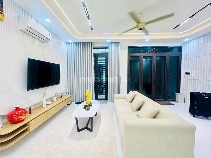 Cho Thuê Nhà Nguyên Căn – Phan Xích Long, Gần Ngã Tư Phú Nhuận