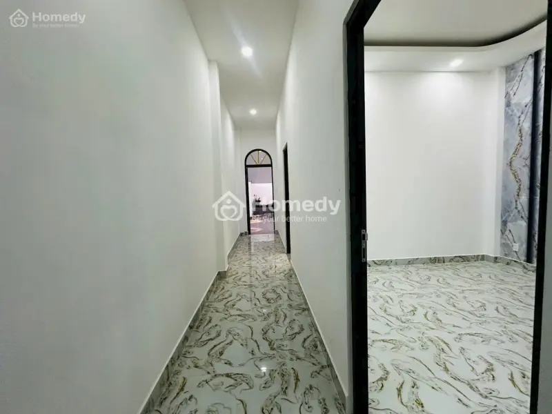 Chủ Cần Bán Gấp Căn Nhà Mặt Tiền Kinh Doanh Ngay Trung Tâm