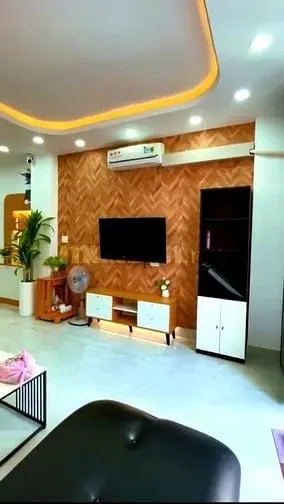 Chủ Cần Thanh Lí Căn Nhà, Dt 42.9M2 Nằm Ngay Đường Đồng Nai, Quận 10.