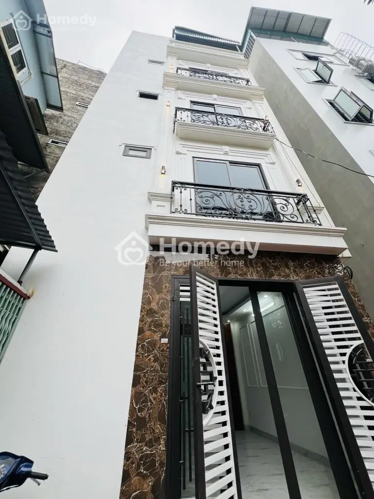 Cần Bán Nhà Lô Góc - 5Tầng Mới Đẹp Long Lanh Ngõ Nông Thẳng Tắp - Trước Nhà Xe Ba Gác Đỗ Thoải Mái
