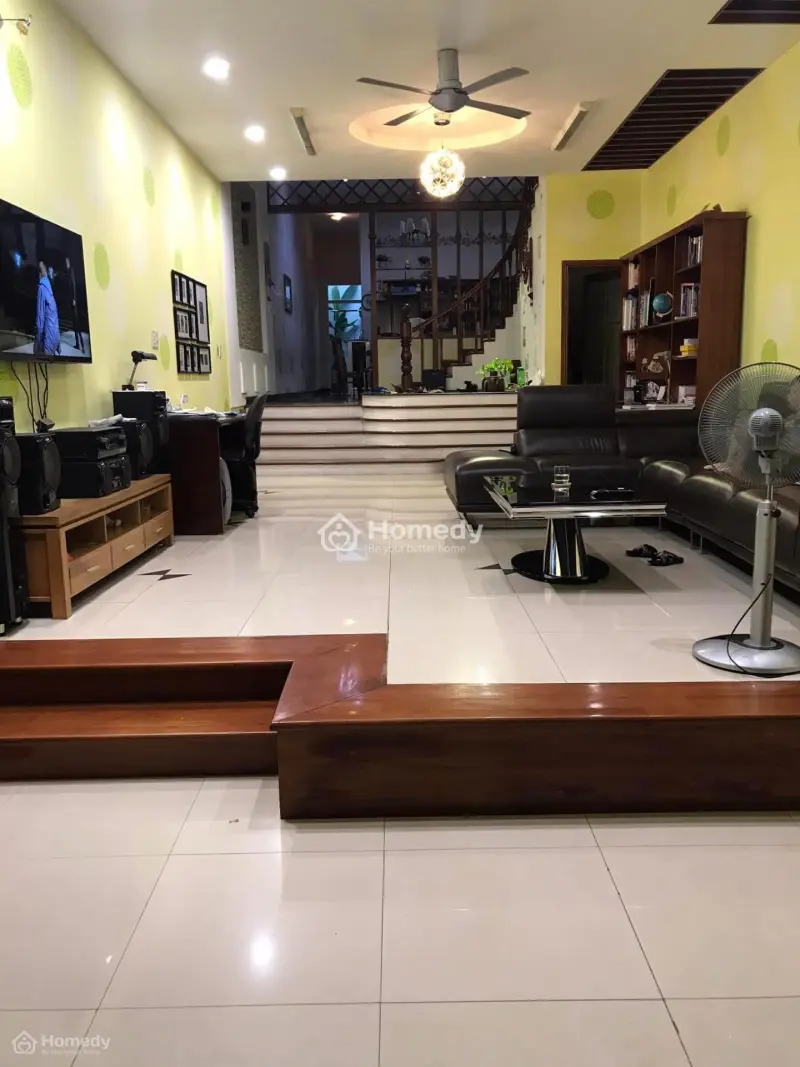 Bán Nhà 3 Tầng Phân Lô, Ô Tô Tránh Của Quân Đội Tại Núi Thành.