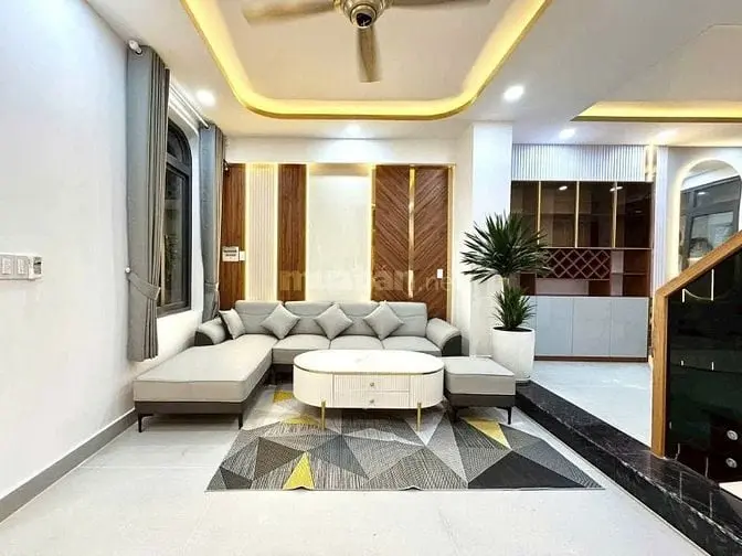 Đường Đào Tấn, Q5 84M2 Giá 3Tỷ180, Nhà 4Pn, Thiện Chí Chủ Bớt Lộc, Shr