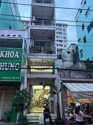 Cho Thuê Nhà Mặt Tiền Nở Hậu Nguyễn Công Trứ, Bình Thạnh, 4 Tầng