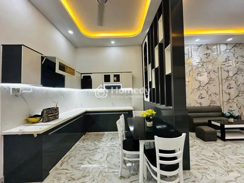 Chủ Cần Bán Gấp Căn Nhà Mặt Tiền Kinh Doanh Ngay Trung Tâm