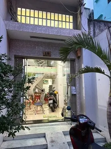Cho Thuê Nhà Mặt Tiền Nở Hậu Nguyễn Công Trứ, Bình Thạnh, 4 Tầng