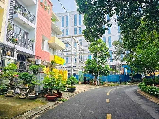Giảm 5 Tỷ Bán Nhanh Nhà Mặt Tiền Đỗ Pháp Thuận 160M2 Hầm + 4 Tấm-35 Tỷ