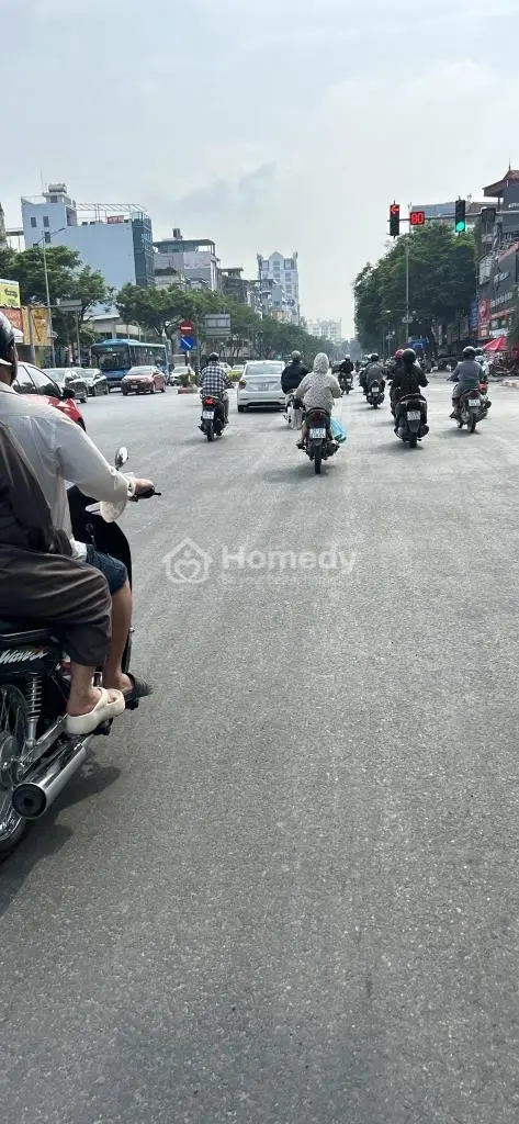 Nhà C4 Đường Lạc Hồng Ô Tô Tránh, Kinh Doanh Đa Dạng 1.8 Tỷ