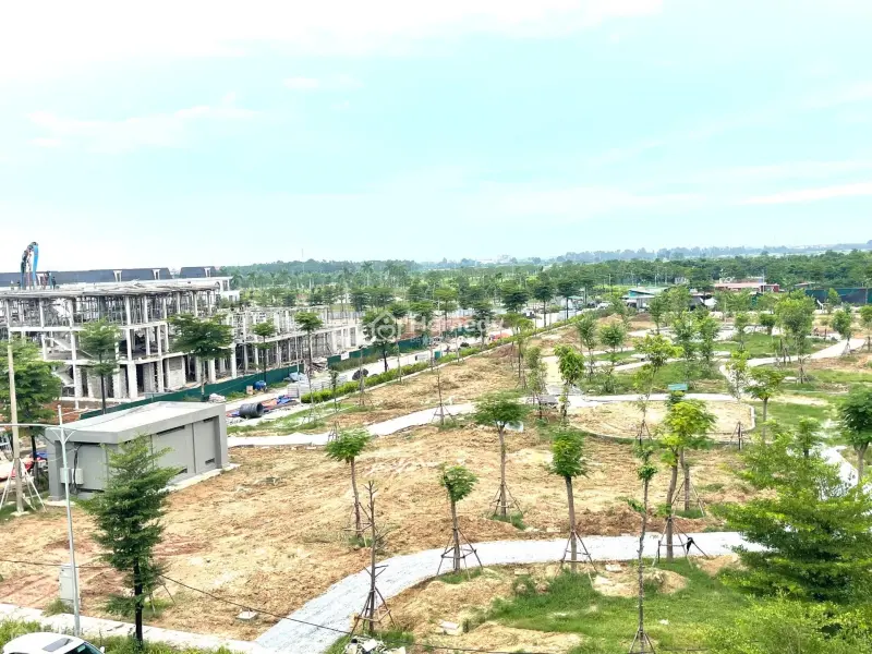 Bán Biệt Thự Hud Mê Linh Giá Gốc Lô Đẹp Đối Diện Vườn Hoa, Tiệm Cận Đường Vành Đai 4
