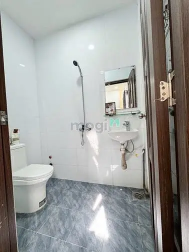 Căn Hộ Cao Cấp 1Pn Có Ban Công Gần Chợ Bến Thành