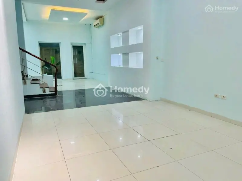 Nhà Nguyên Căn View Đẹp Tại Mỹ Đình 2, Nhà 4 Tầng Dienj Tích 100M2/Tầng , Giá Thuê Hấp Dẫn .
