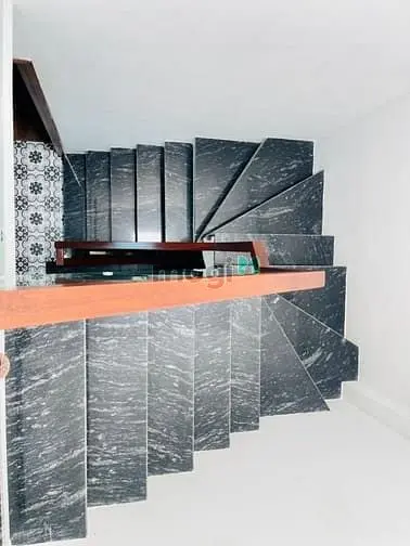 Thạch Bàn 5 Tầng Thang Máy X 48M_ Ngõ Thoáng Ô Tô Ra Vào-Full Nội That