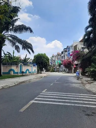 Đối Diện Cv🍃🍃Siêu Biệt Thự Góc 2 Mặt Tiền Khu Tên Lửa 28X20M 3 Tầng
