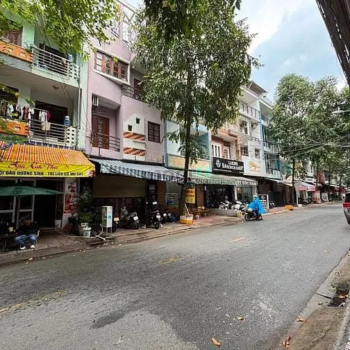 Cơ Hội Sở Hữu Nhà Mặt Tiền Kinh Doanh Đỉnh Tại Đ. Số 5 – Phạm Hùng