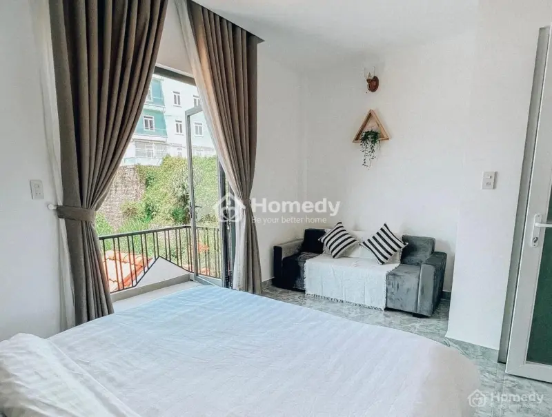 Biệt Thự Sân Vườn Hẻm Hoàng Văn Thụ, Đà Lạt, Full Thổ, View Đồi Thông, Tiện Ích Đầy Đủ Chỉ 2P Đi Bộ