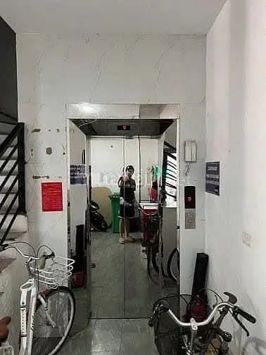 Bán Nhà Ngõ Nguyên Hồng, Giá 42 Tỷ, 85M2X7T, Ô Tô Đỗ, Kd Lớn