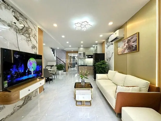 Hạ Giá Mua Bán Ngay, 3Tỷ680, Nhà Đẹp Q5, 61M2, 1T2L, 4Pn, Thuê 20Tr/Th