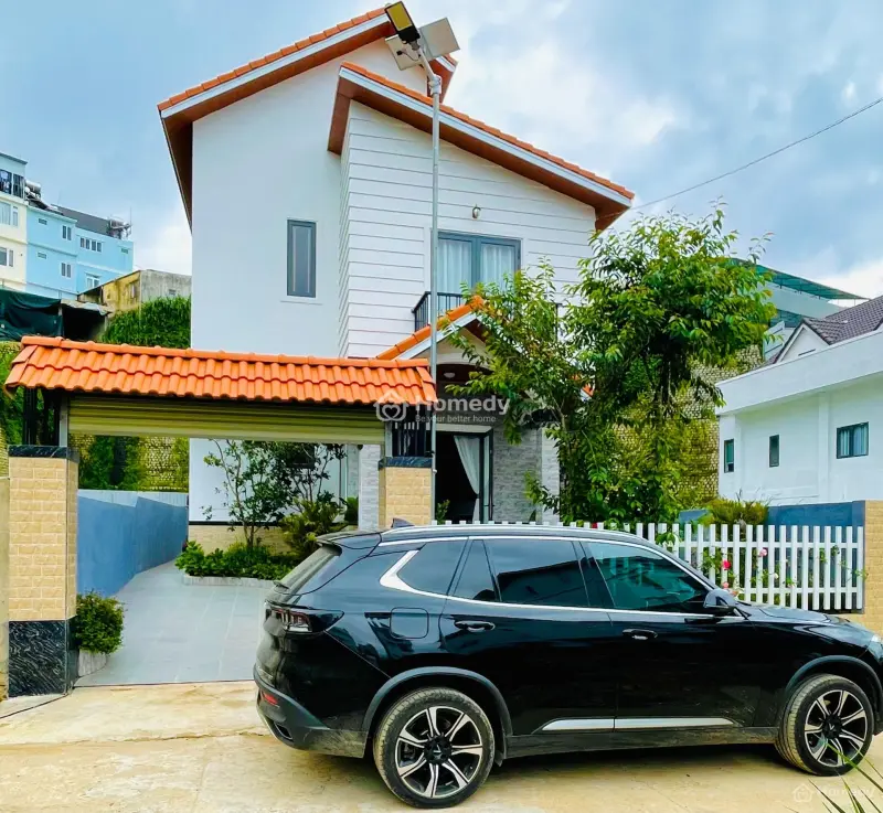 Biệt Thự Sân Vườn Hẻm Hoàng Văn Thụ, Đà Lạt, Full Thổ, View Đồi Thông, Tiện Ích Đầy Đủ Chỉ 2P Đi Bộ