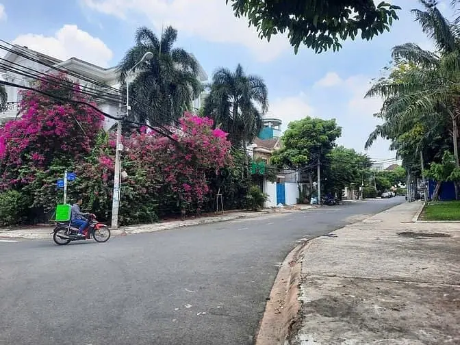Đối Diện Cv🍃🍃Siêu Biệt Thự Góc 2 Mặt Tiền Khu Tên Lửa 28X20M 3 Tầng