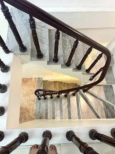 7,868 Tỷ 💥 31M2 👉 Phố Trịnh Đình Cửu - Ngõ Thông - Full Tiện Ích