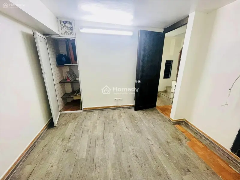 Bán Nhà Bạch Đằng Hoàn Kiếm 19M 5 Tầng Gần Mặt Phố 1.8 Tỷ