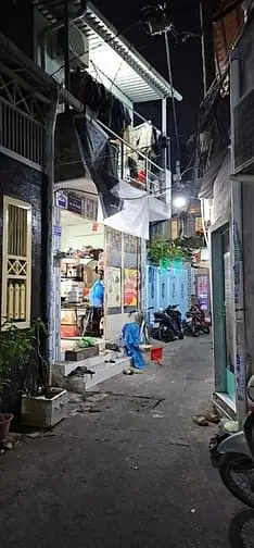 Quận 8 Bán Nhà Khu Dân Cư Hiện Hữu, Sổ Hồng, 40M2 Sử Dụng, Giá 2Tỷ4 Tl