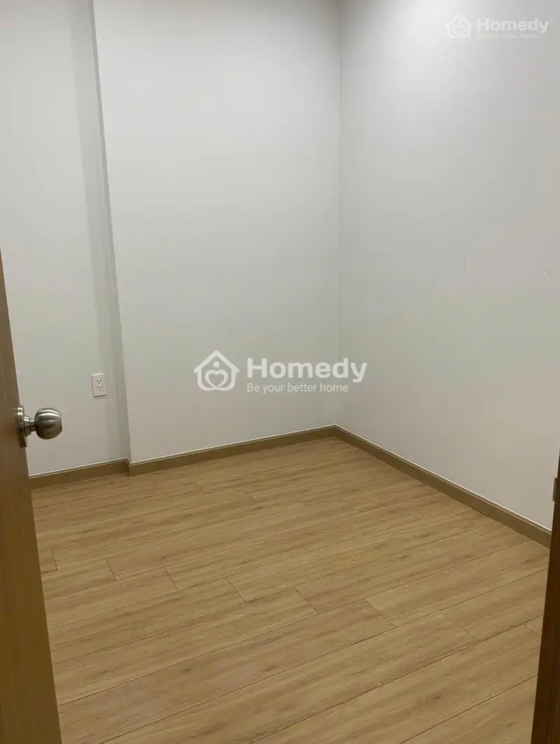 Bán Nhanh 2Pn, Giá Full 100%, View Hồ Bơi, Tầng Đẹp, Shr, Sang Tên Ngay. Lh 0903 010 ***