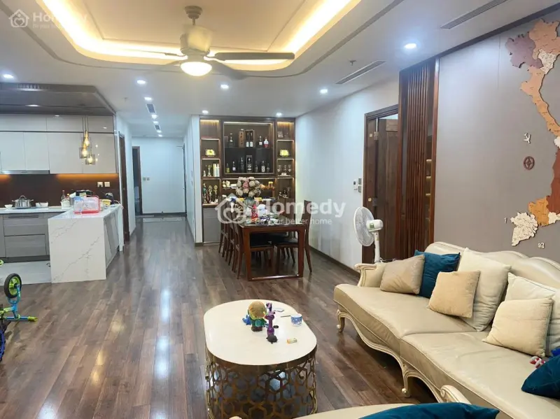 Bán Gấp Căn 134,6M2 Cc Cao Cấp The Legacy Số 10 Lê Văn Thiêm Giá 6,X Tỷ. Full Đồ