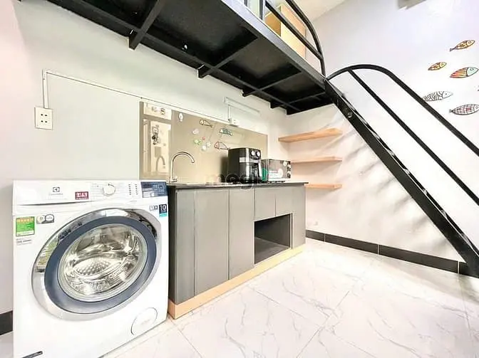 Gác Lửng Tiện Lợi, Ban Công Thoáng, An Ninh Phố Ẩm Thực Phan Xích Long