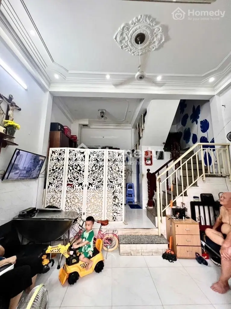 Bán Gấp Nhà, Cmt8, P5, Tân Bình, 4.2 X 8.5M, 3Tầng, Hẻm 3M Thông, Chỉ 4.5Tỷ(Tl)