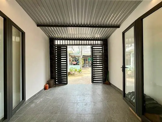 Nhà 1 Sẹc Hà Huy Giáp, Sát Bên Chợ, Dt:4X14M, Trệt, 1Lầu, 3Pn, S/Truoc