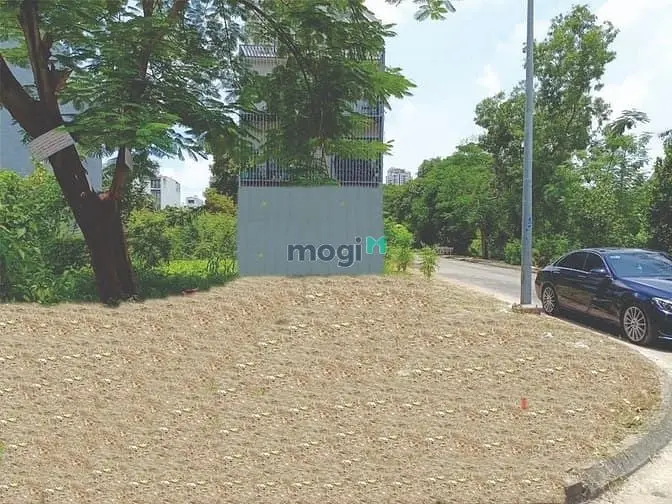 Bán Lô Góc Đẹp! Kdc Thế Kỉ 21 Dt 154.6M2 Giá 30 Tỷ 500