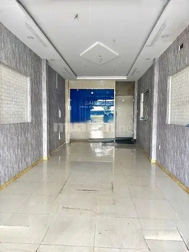 Cho Thuê Nhà Mặt Tiền Cộng Hòa, P.13, Q.tân Bình Giá 14Tr