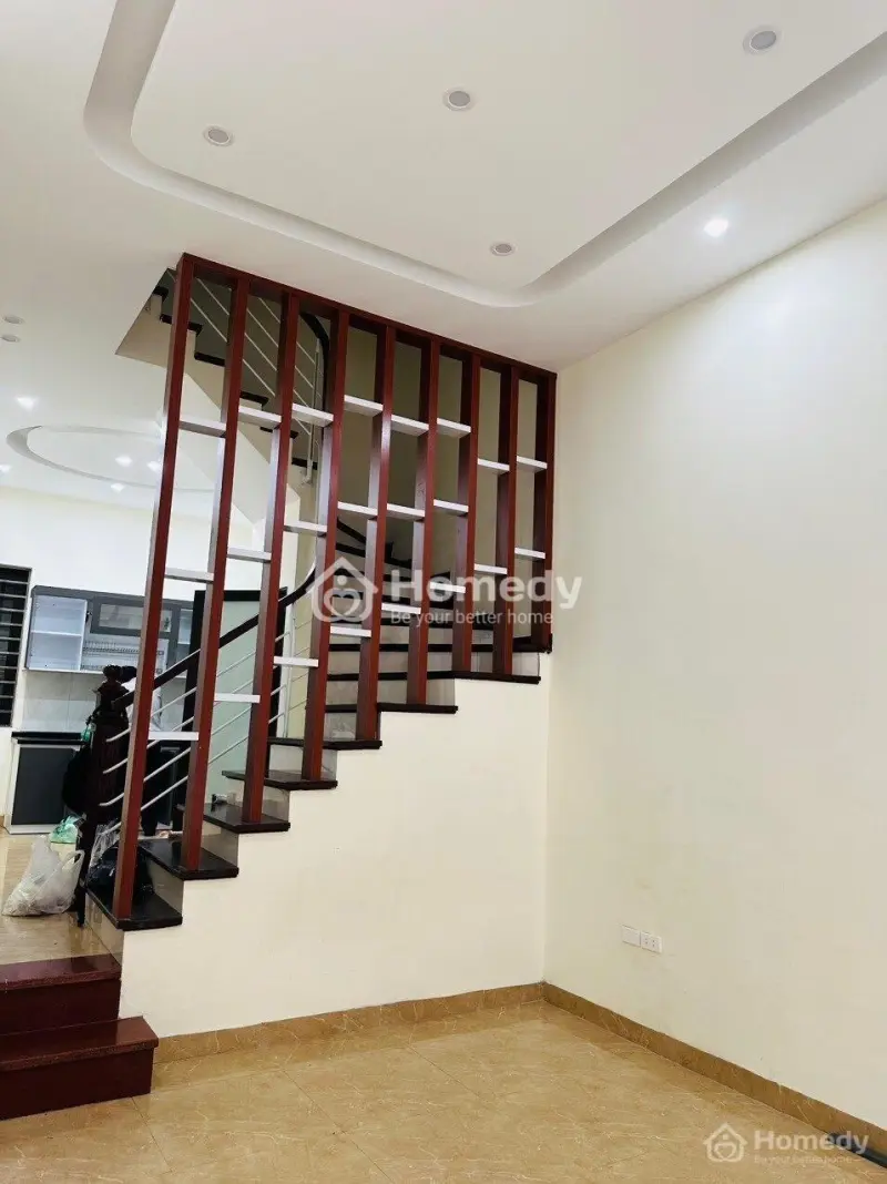 Cho Thuê Nhà Nguyên Căn 4 Tầng Tại Ngõ 132 Đường Cầu Giấy